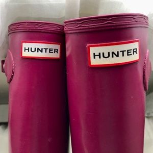 Tall Hunter Rain Boots, Size 9, Raspberry